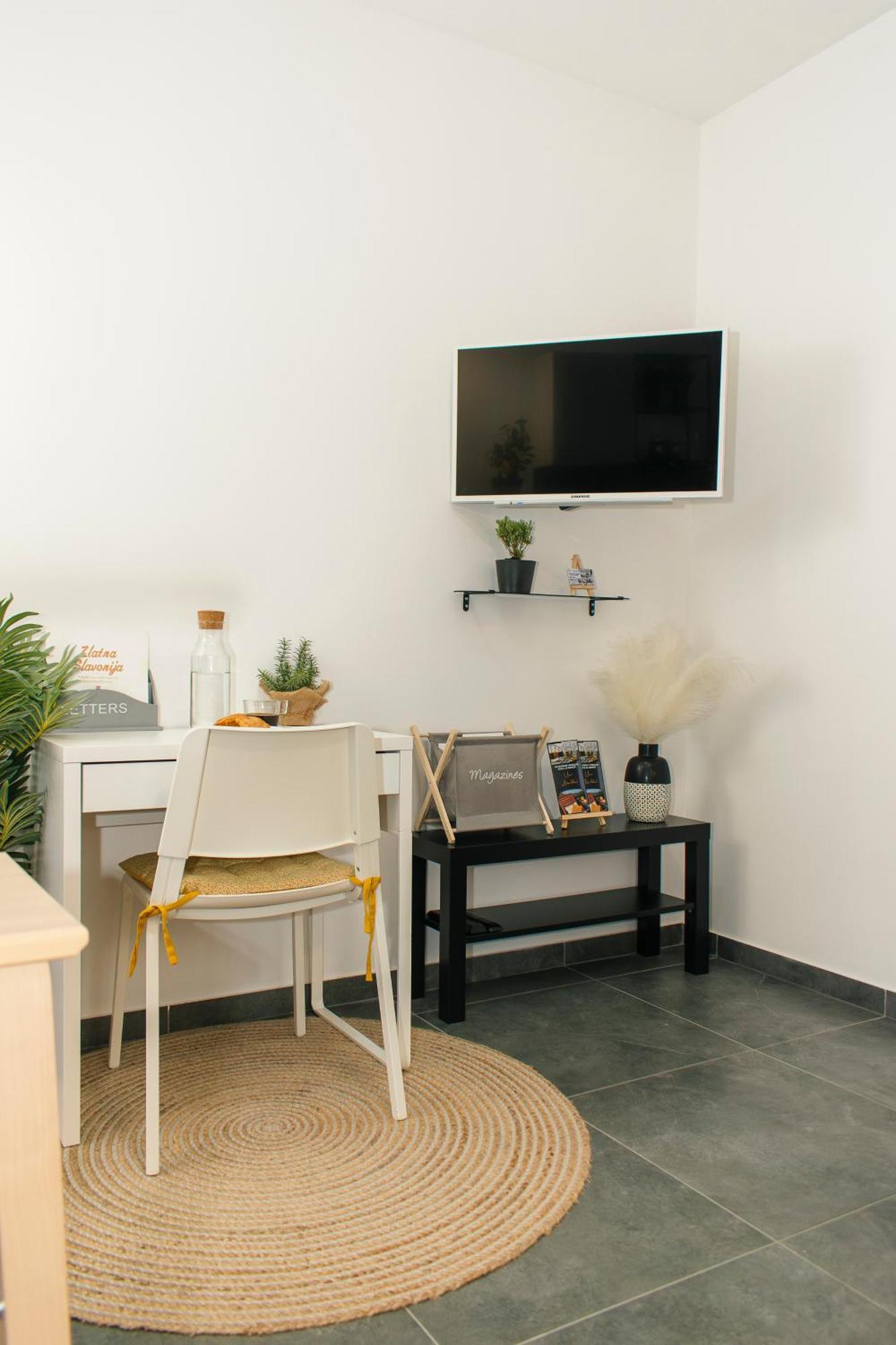 Goodlife Studio Apartment Pozega Εξωτερικό φωτογραφία
